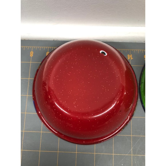 3 Vintage Red, Yellow, & Green Speckled 6 1/4" Enamelware Bowls Metal - Picture 11 of 14
